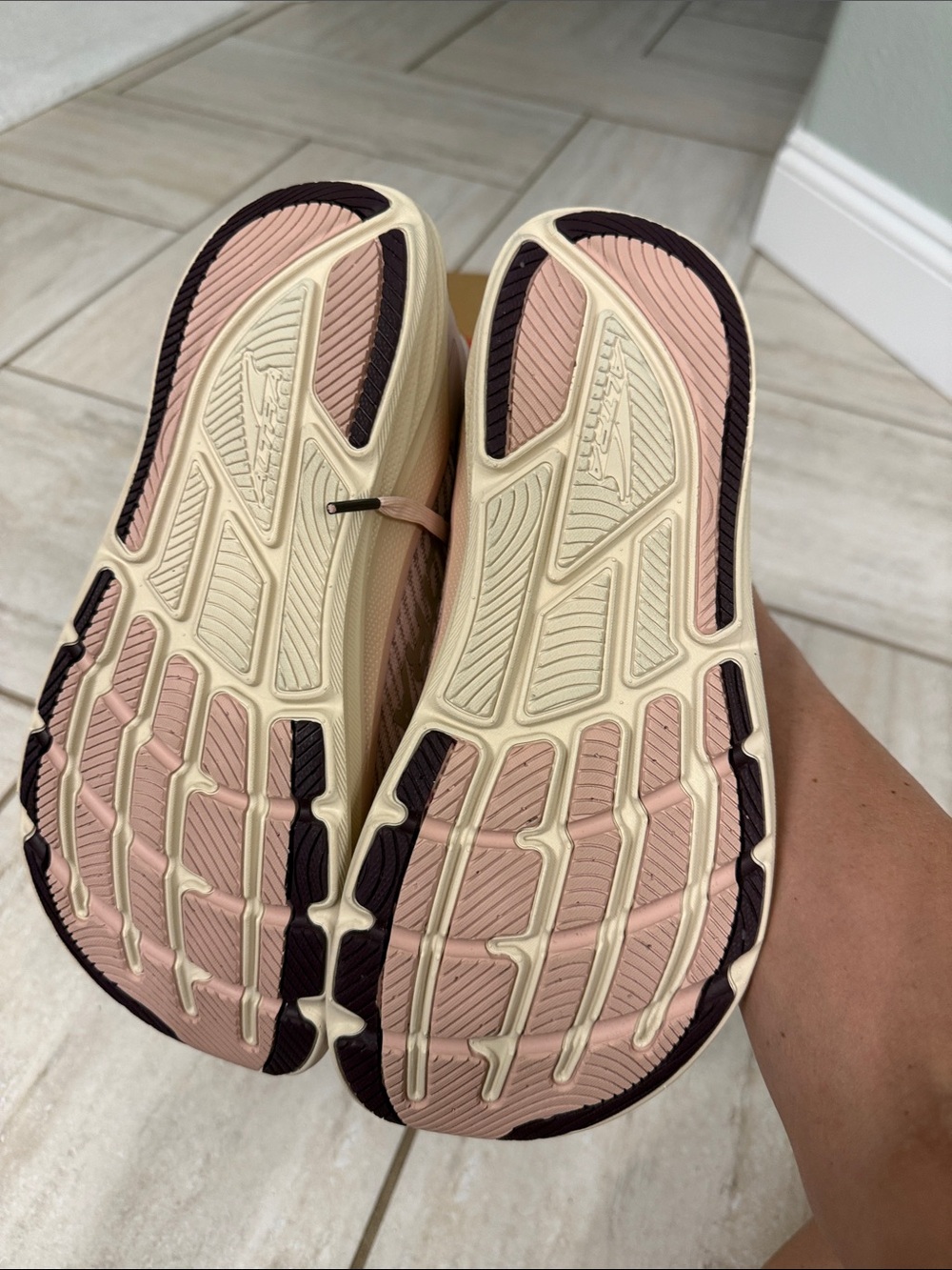 NWT Altra Torin 8 Running Shoes Dusty Pink 9 - Picture 16 of 16